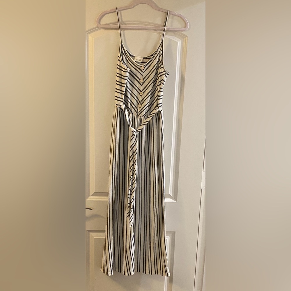 Lightweight summer jumpsuit size medium